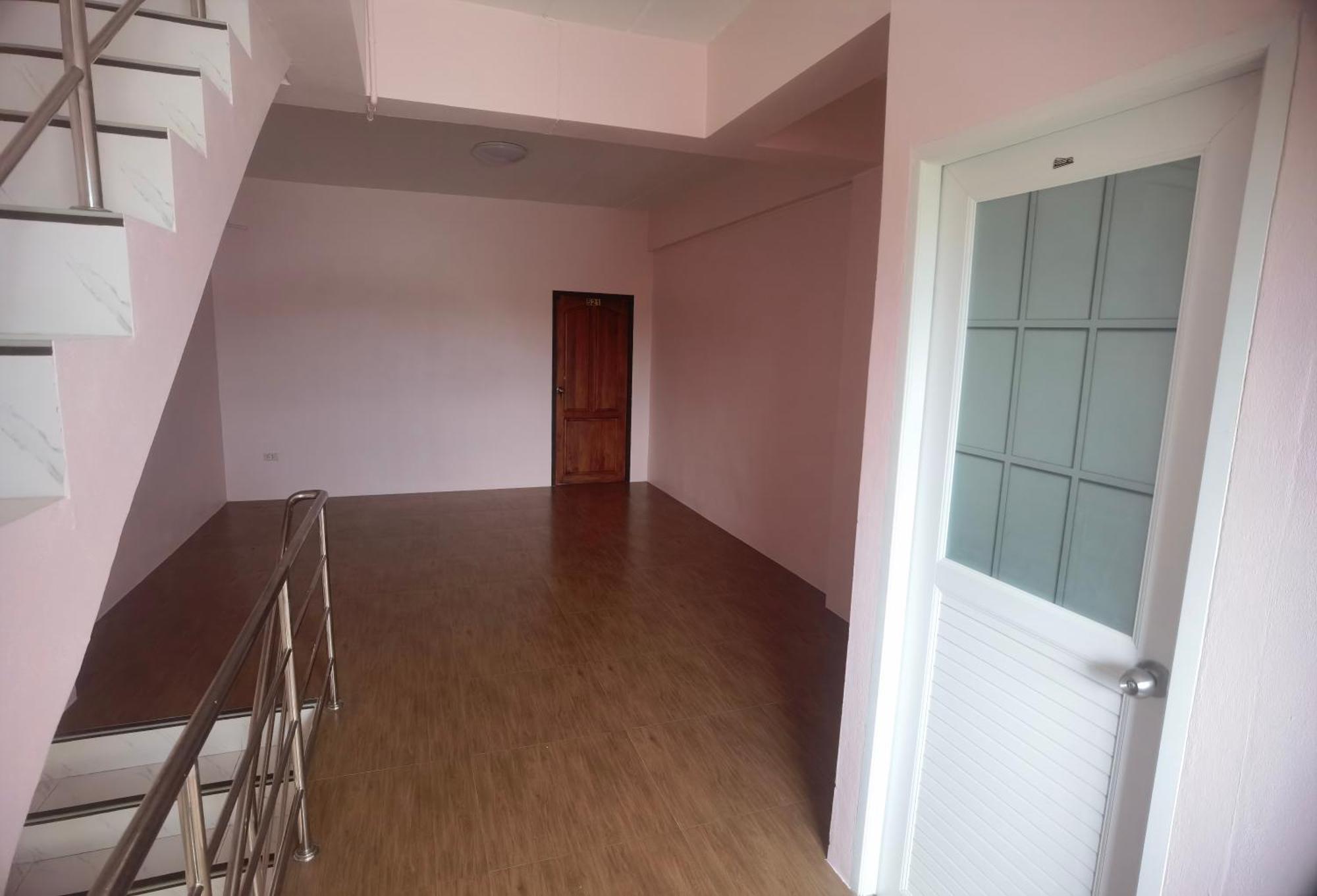 Hotel 115 Townhouse Ban Khlong Krang Esterno foto