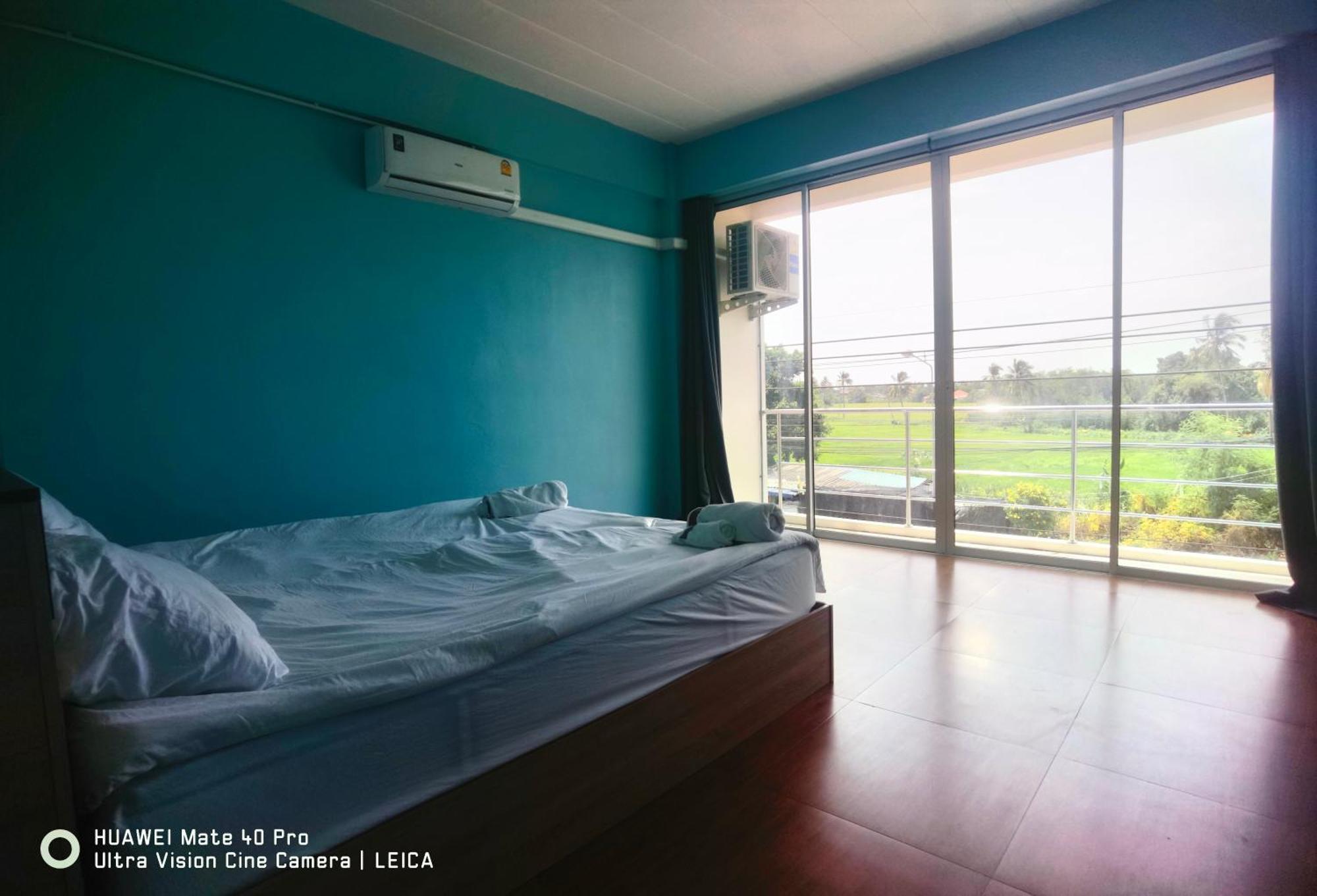 Hotel 115 Townhouse Ban Khlong Krang Esterno foto
