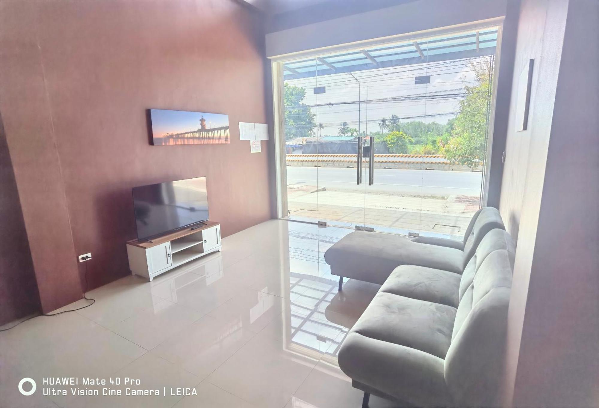 Hotel 115 Townhouse Ban Khlong Krang Esterno foto
