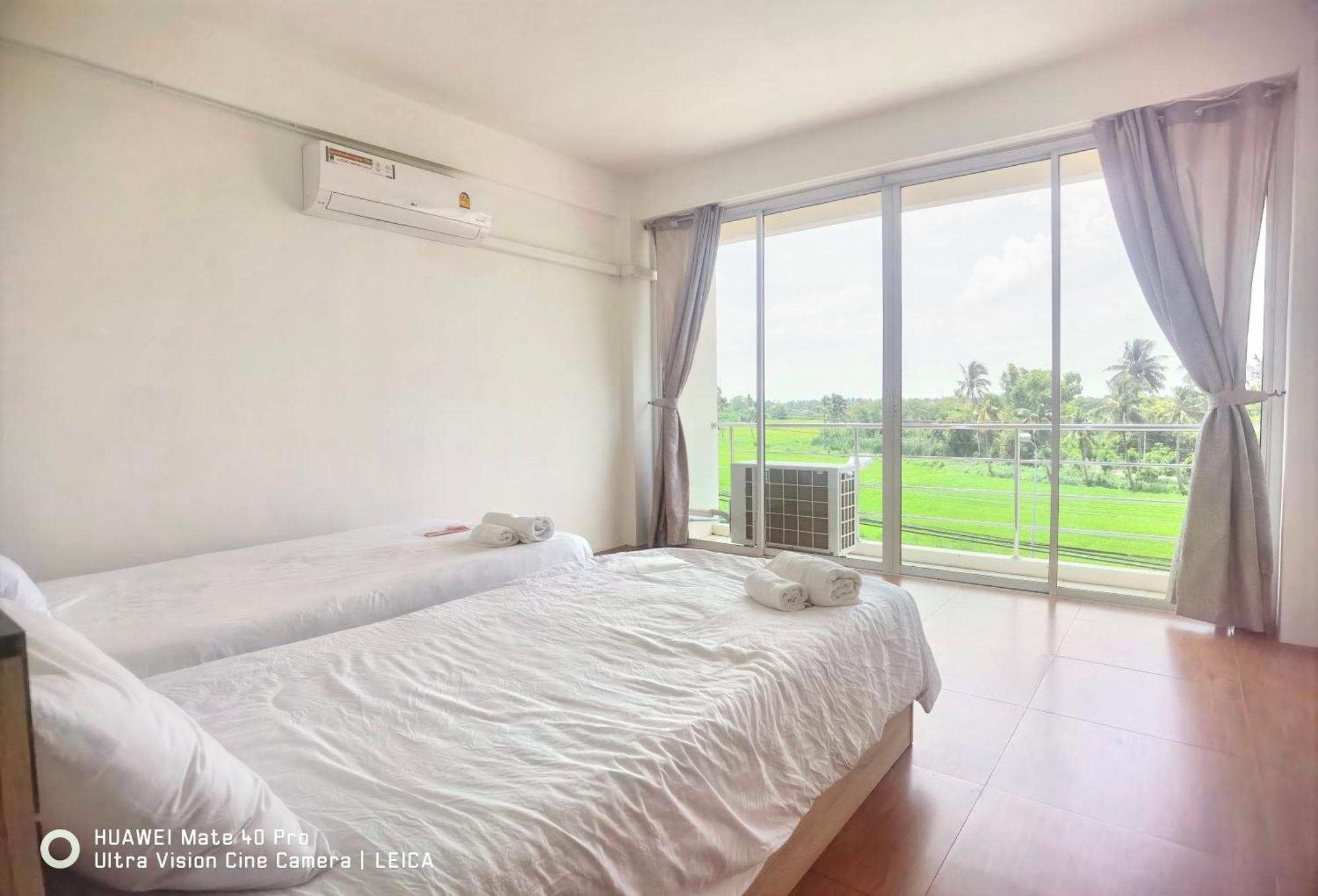 Hotel 115 Townhouse Ban Khlong Krang Esterno foto
