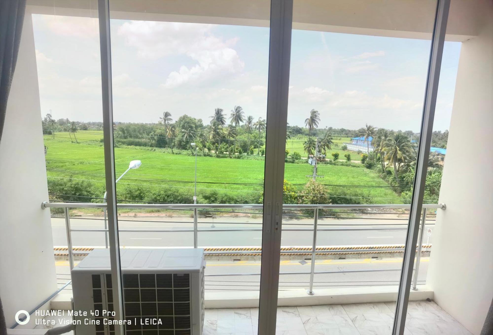 Hotel 115 Townhouse Ban Khlong Krang Esterno foto