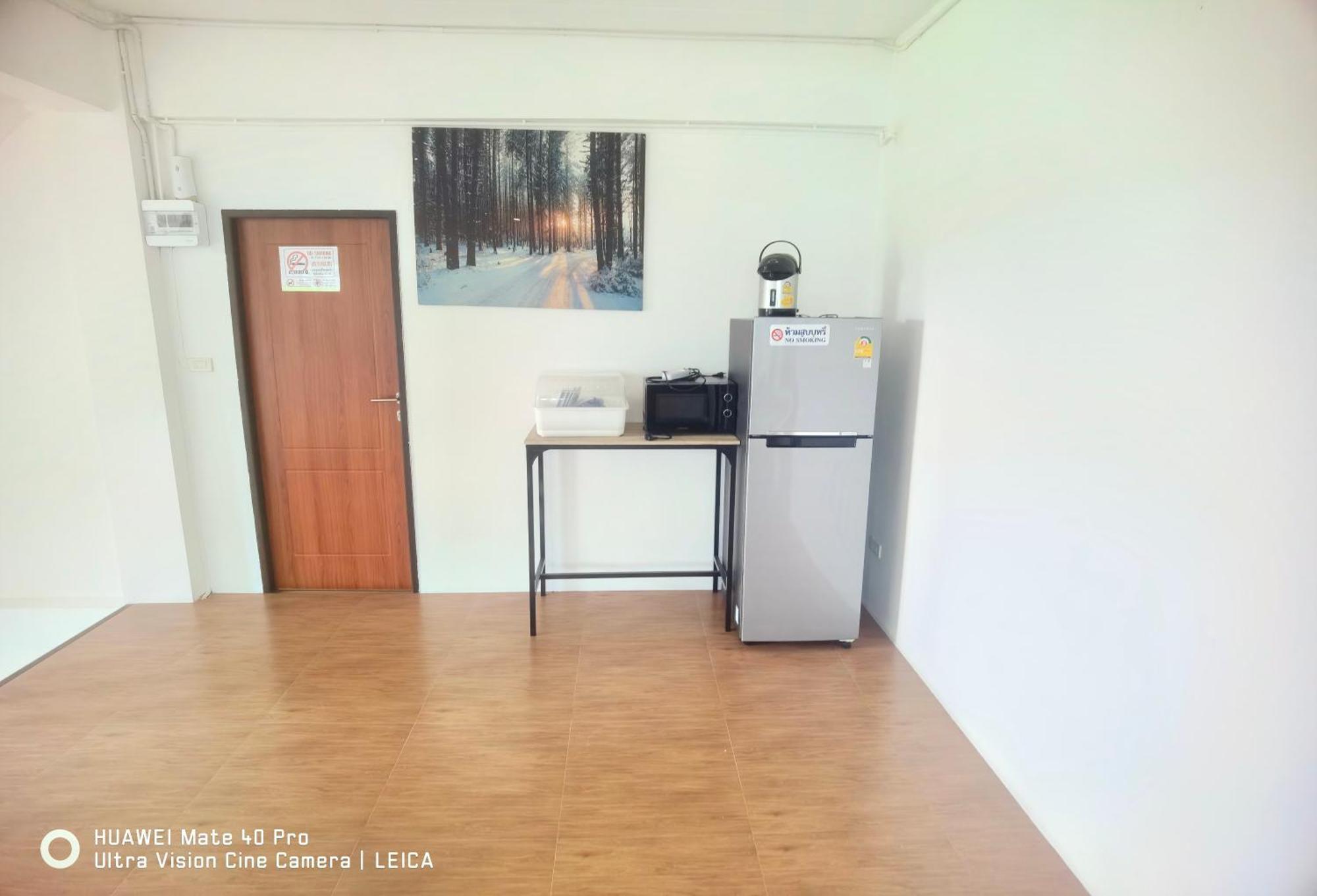 Hotel 115 Townhouse Ban Khlong Krang Esterno foto