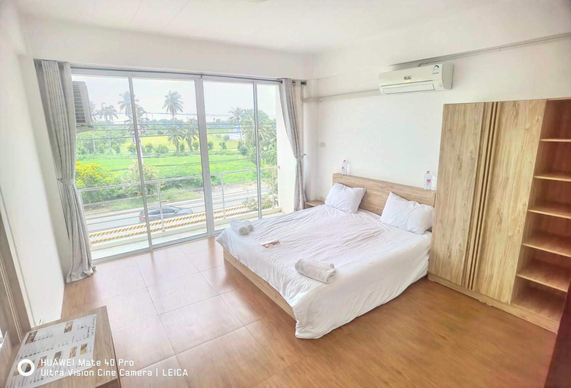 Hotel 115 Townhouse Ban Khlong Krang Esterno foto