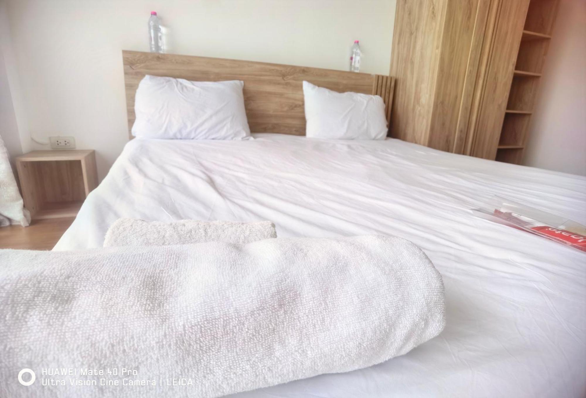 Hotel 115 Townhouse Ban Khlong Krang Esterno foto